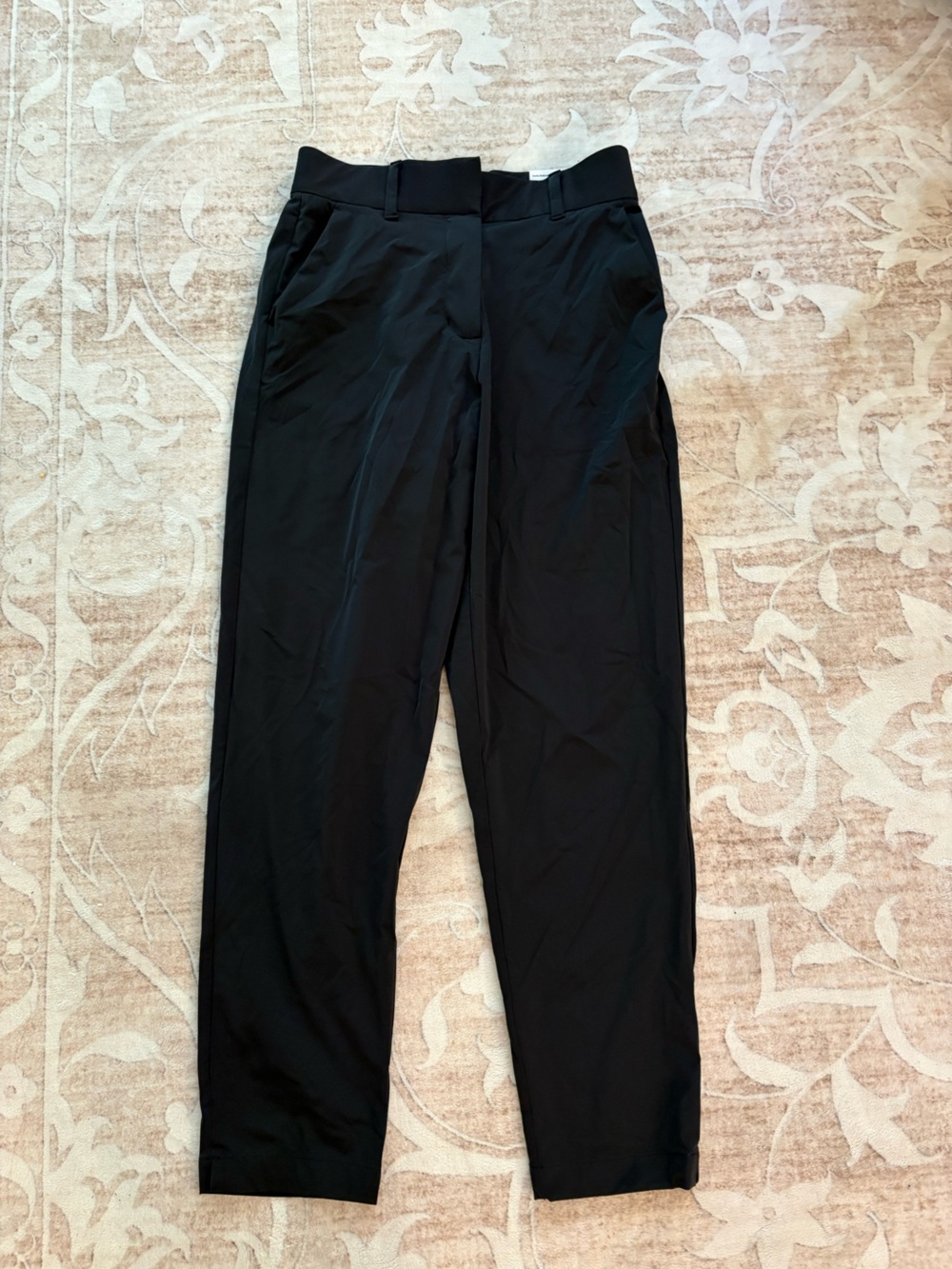 NWT Nike Women's Black Standard fit Pants Size S